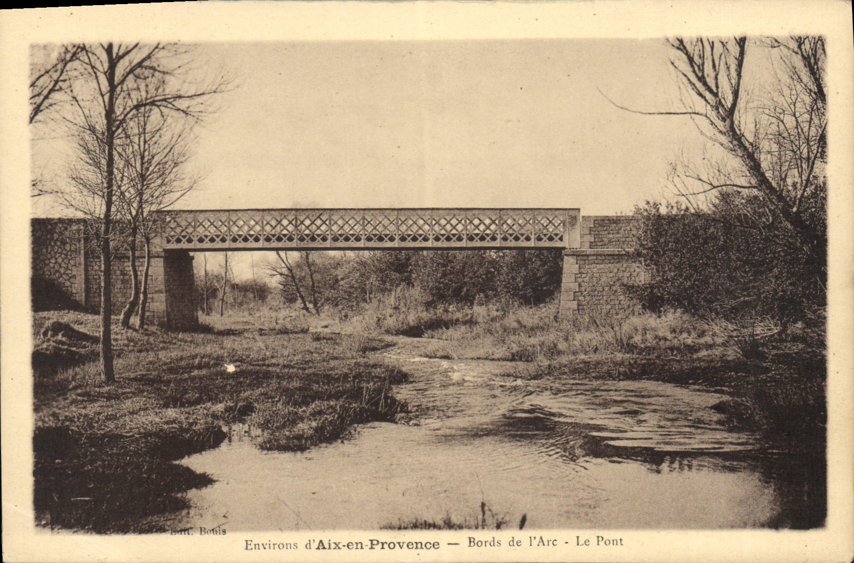 CPA Environs d'Aix en Provence Bords de l'Arc Le Pont 