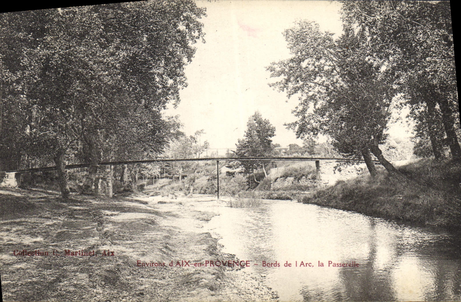 CPA Environs d'Aix en Provence Bords de l'Arc la Passerelle 