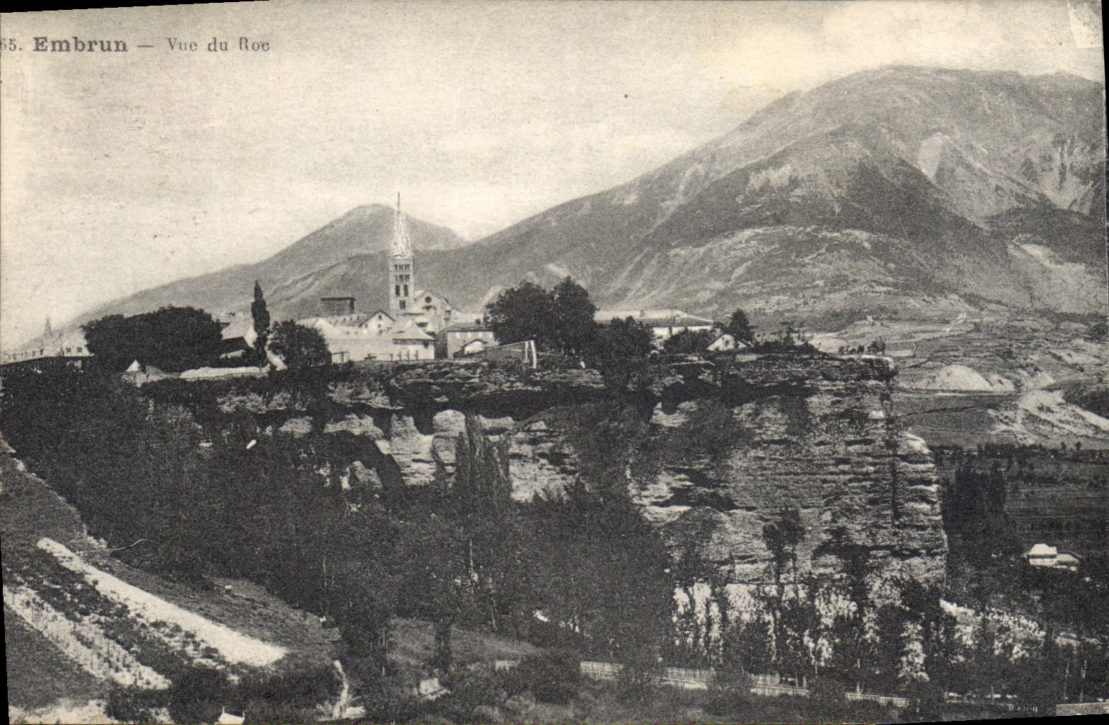 CPA Embrun Vue du roc