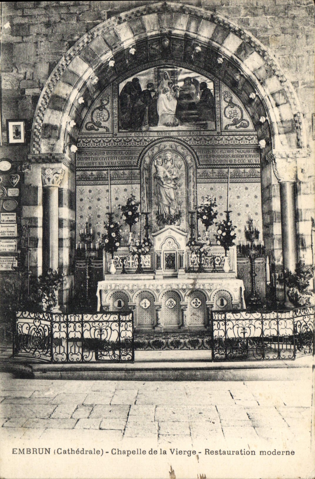 CPA Embrun Cathedrale Chapelle de la Vierge Restauration moderne