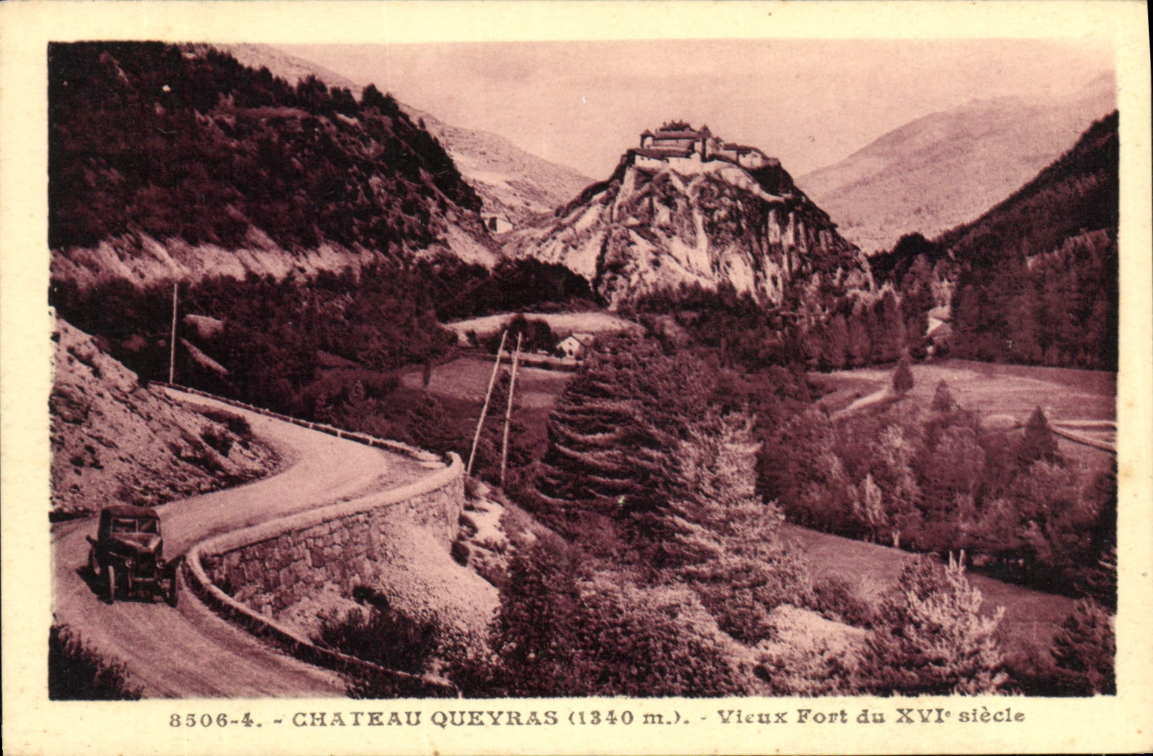 CPA Chateau Queyras Vieux Fort du XVI siecle 