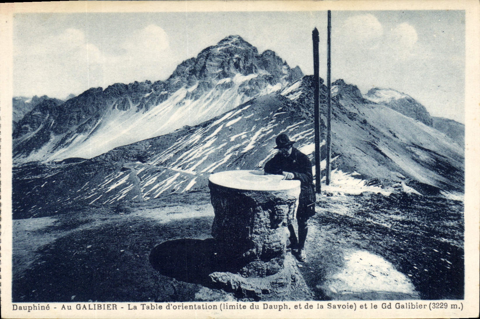 CPA Dauphine Au Galibier La Table d'orientation et le Gd Galibier