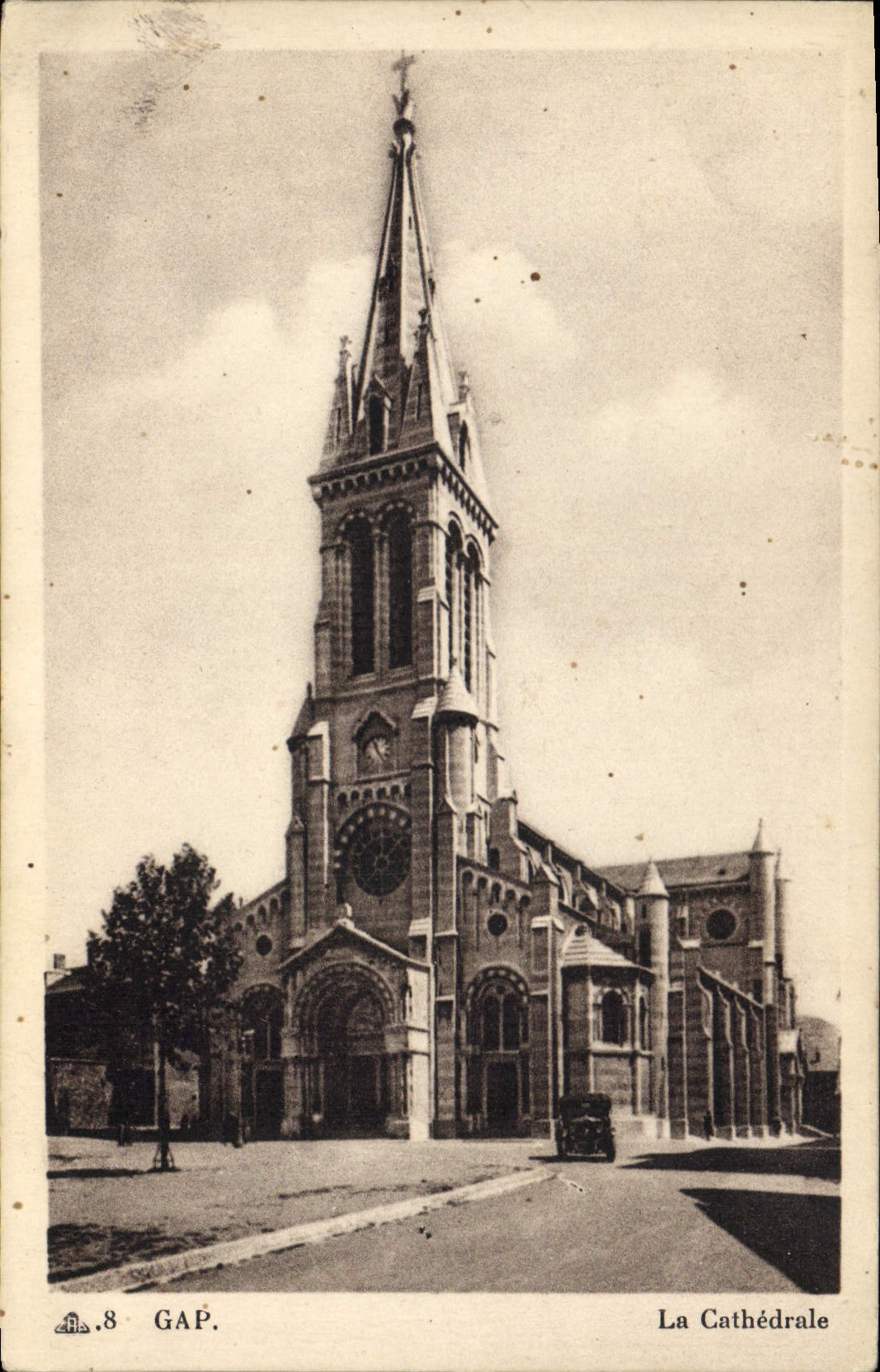 CPA Gap La Cathedrale 