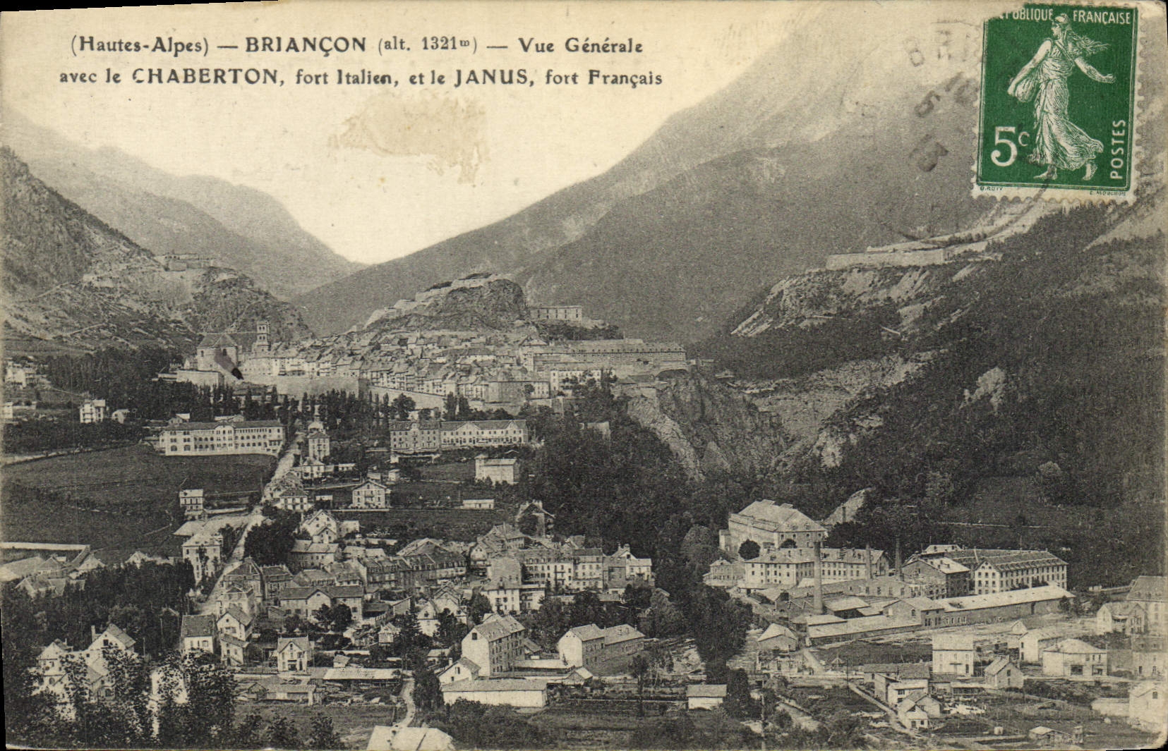 CPA Hautes Alpes Briancon Vue Generale avec le Chaberton 