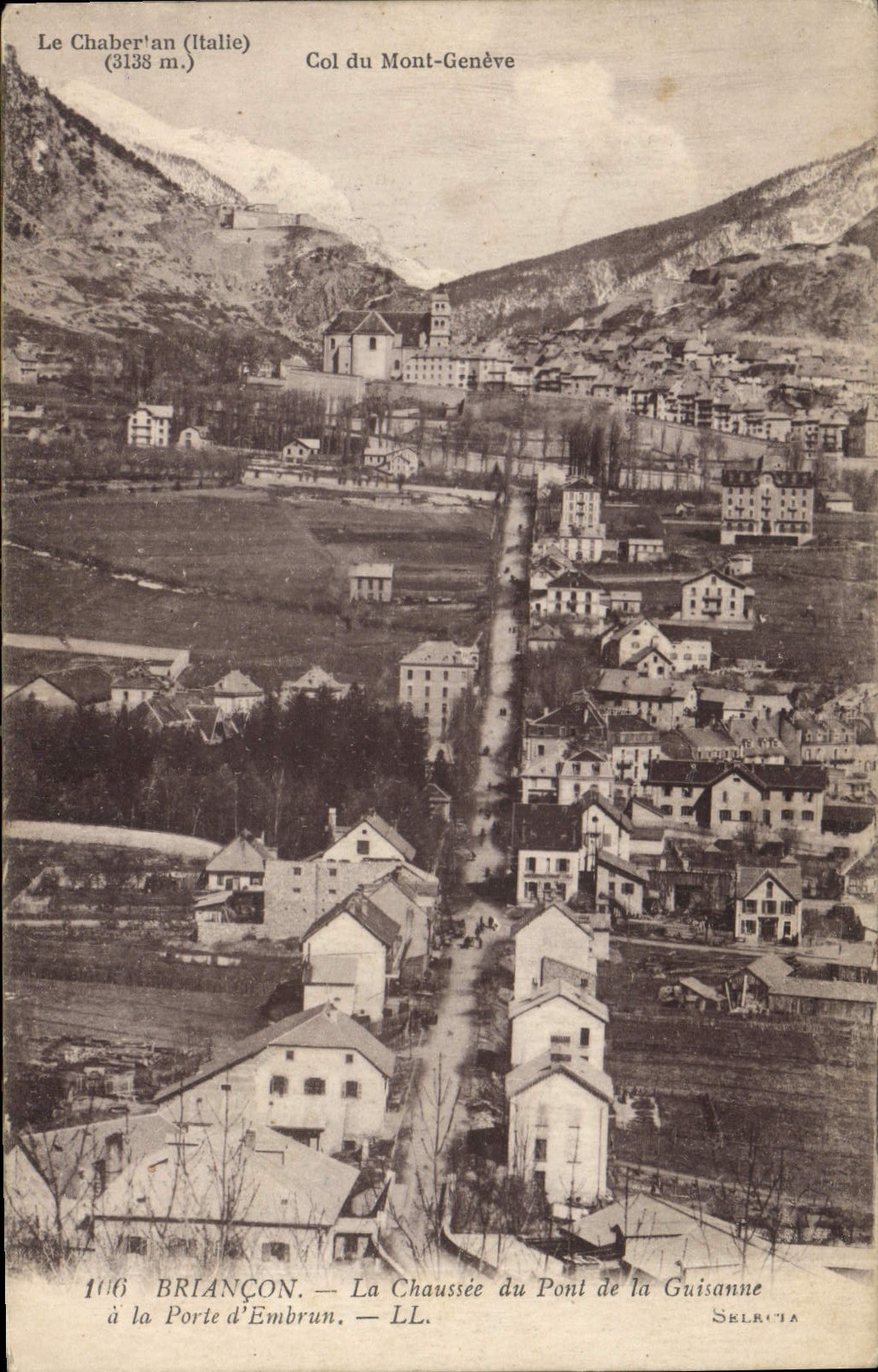CPA Briancon La Chaussee du Pont de la Guisanne a la Porte d'Embrun