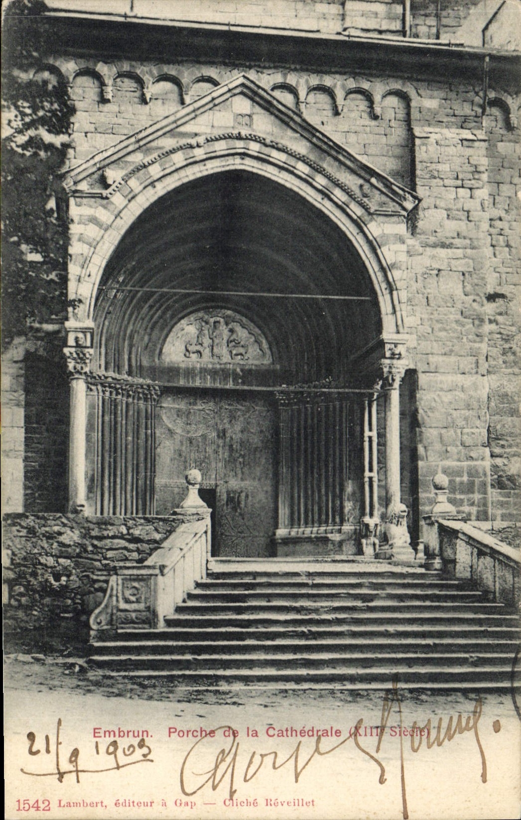 CPA Embrun Porche de la Cathedrale 
