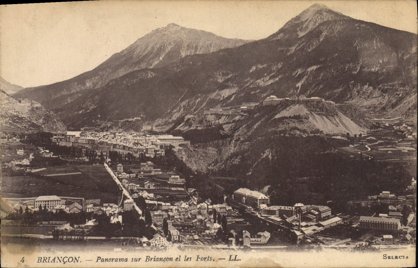 CPA Briancon Panorama sur Briancon et les Forts