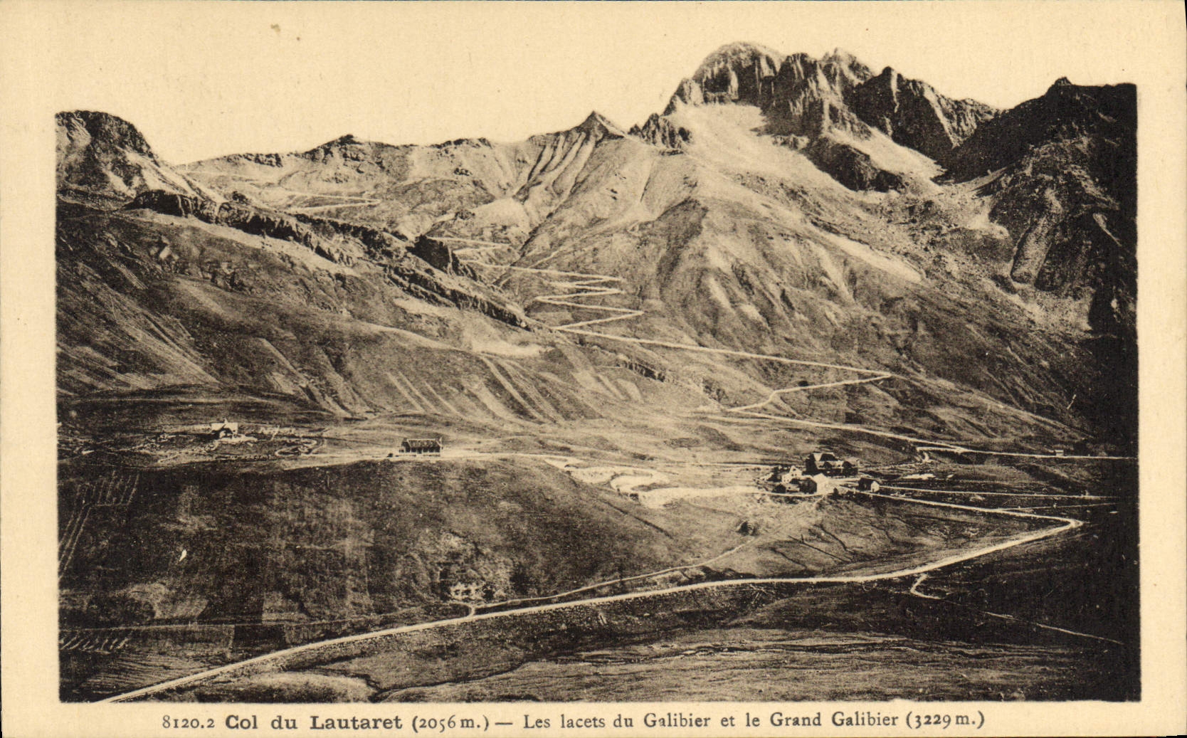 CPA Col du Lautaret Les lacets du Galibier et le Grand Galibier