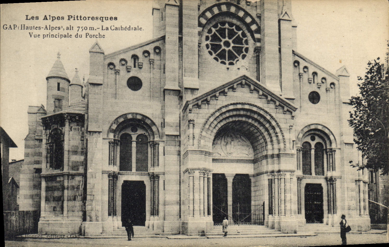 CPA Gap Clocher et Porche de la Cathedrale 