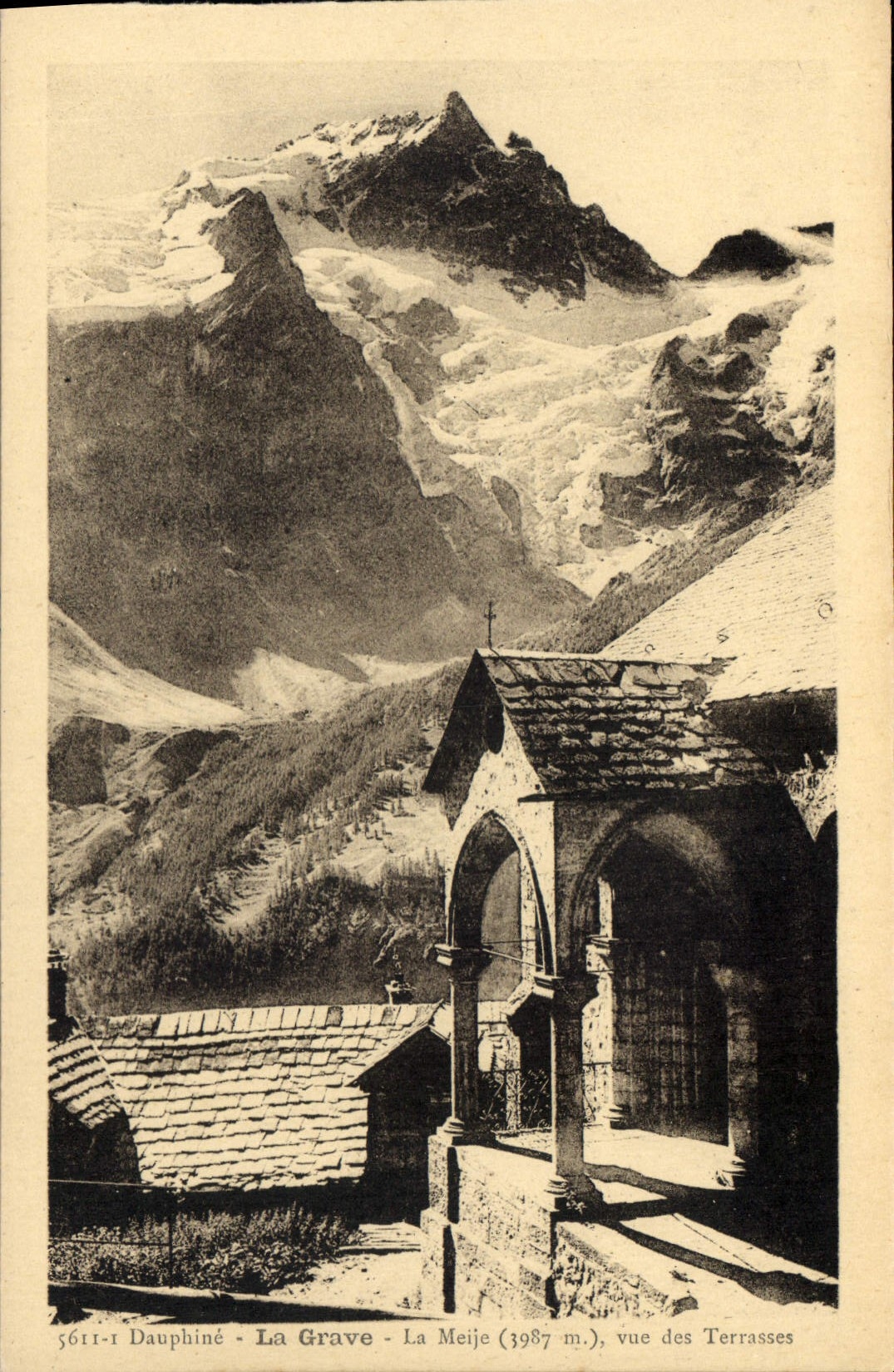 CPA Le Dauphine La Grave le Lac Leris et le Massif de la Meije