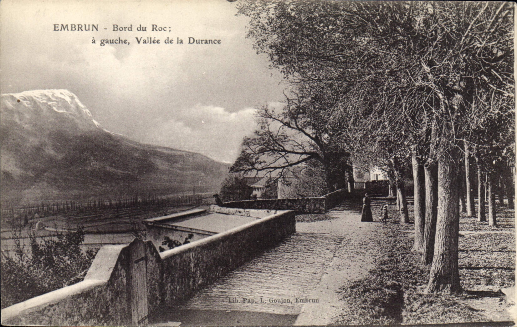 CPA Interieur du Village 