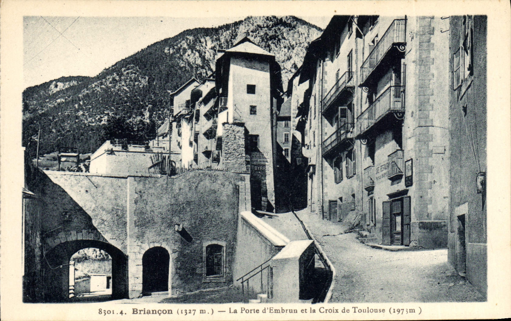 CPA Briancon La Porte d'Embrun et la Croix de Toulouse