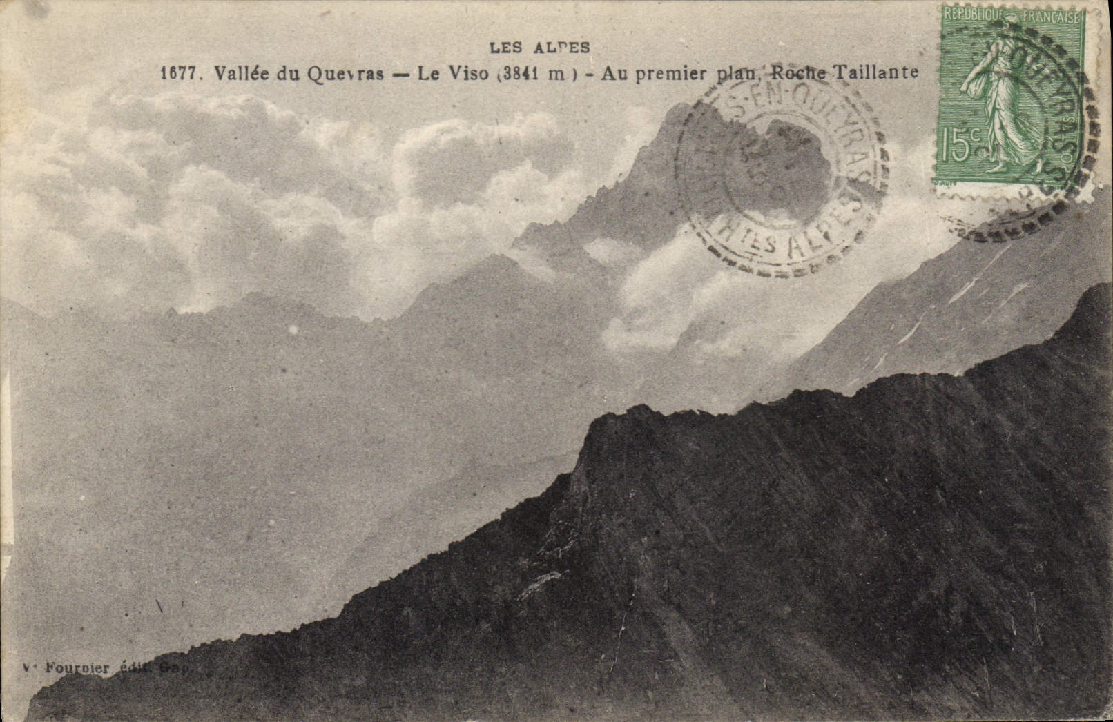 CPA Les Alpes Vallee du Queyras Le Viso Au premier plan Roche Taillante
