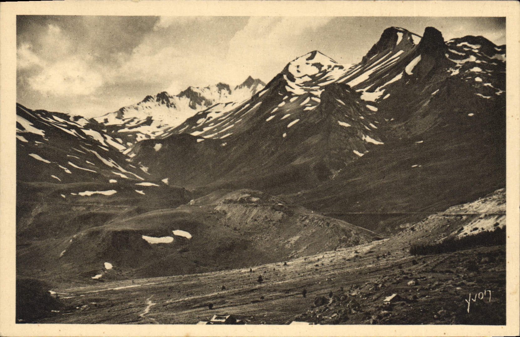 CPA Les Alpes Vue generale des Sommets du Galibier