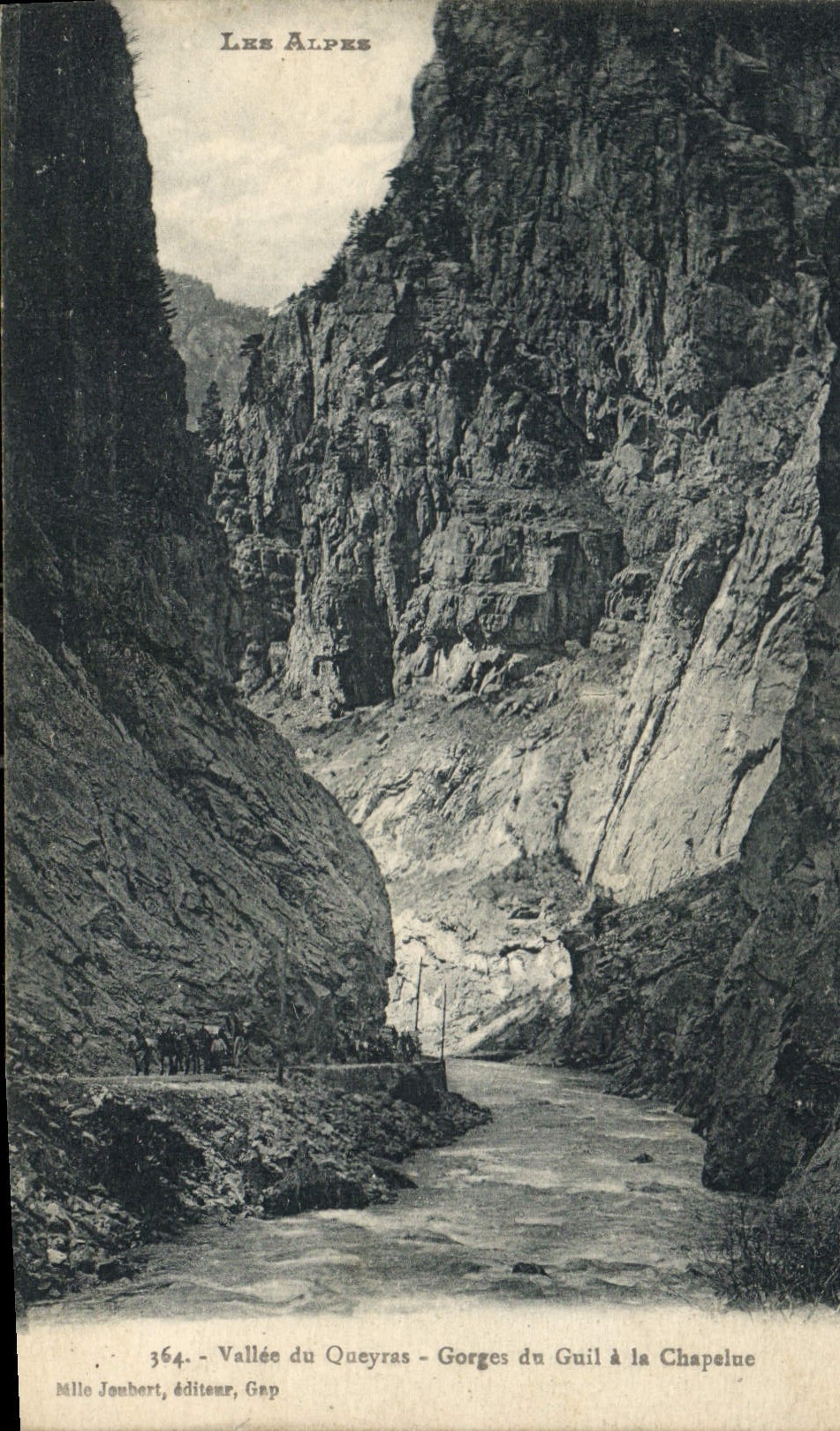 CPA Les Alpes Vallee du Queyres Gorges du Guil a la Chapelue
