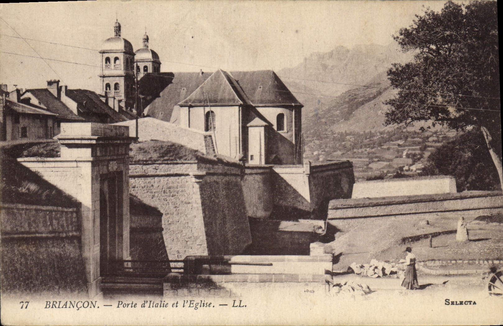 CPA Briancon Porte d'Italie et l'Eglise