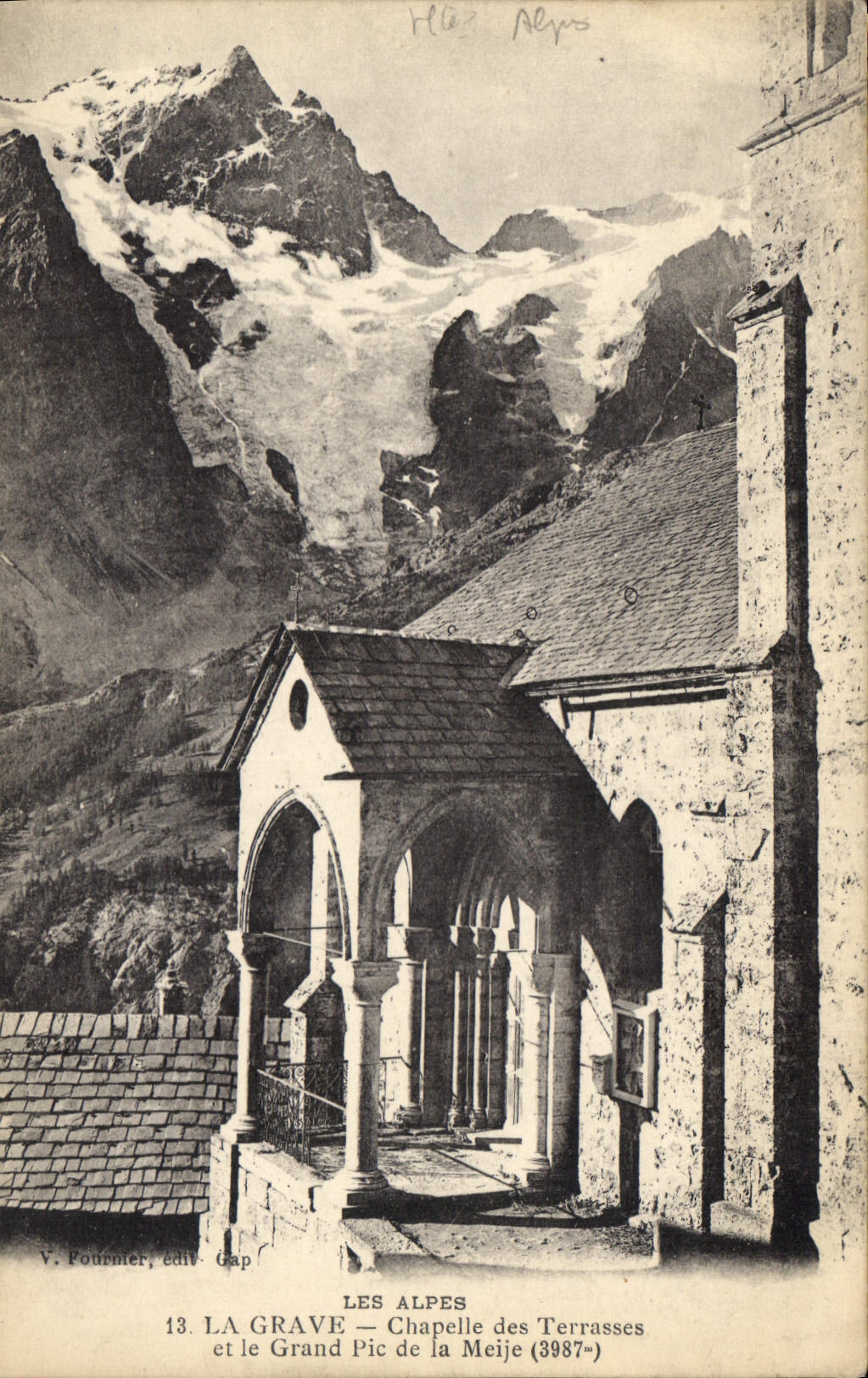 CPA La Grave Chapelle des Terrasses et le Grand Pic de la Meije