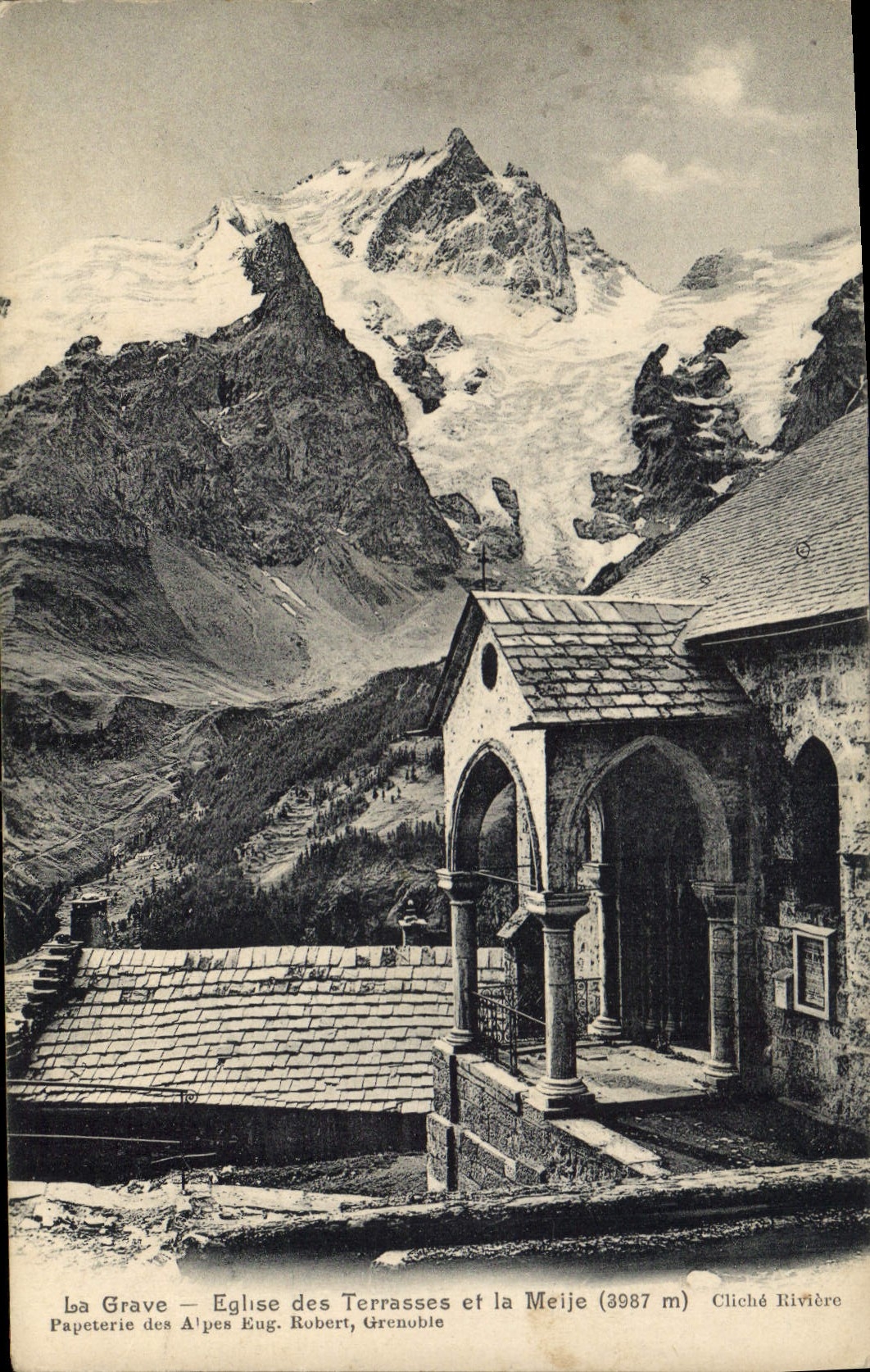 CPA La Grave Eglise des Terrasses et la Meije
