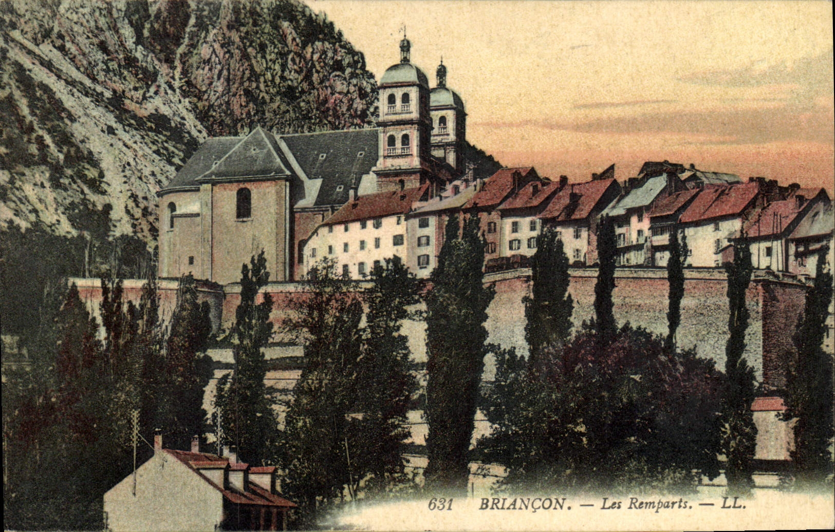 CPA Briancon Les Remparts 