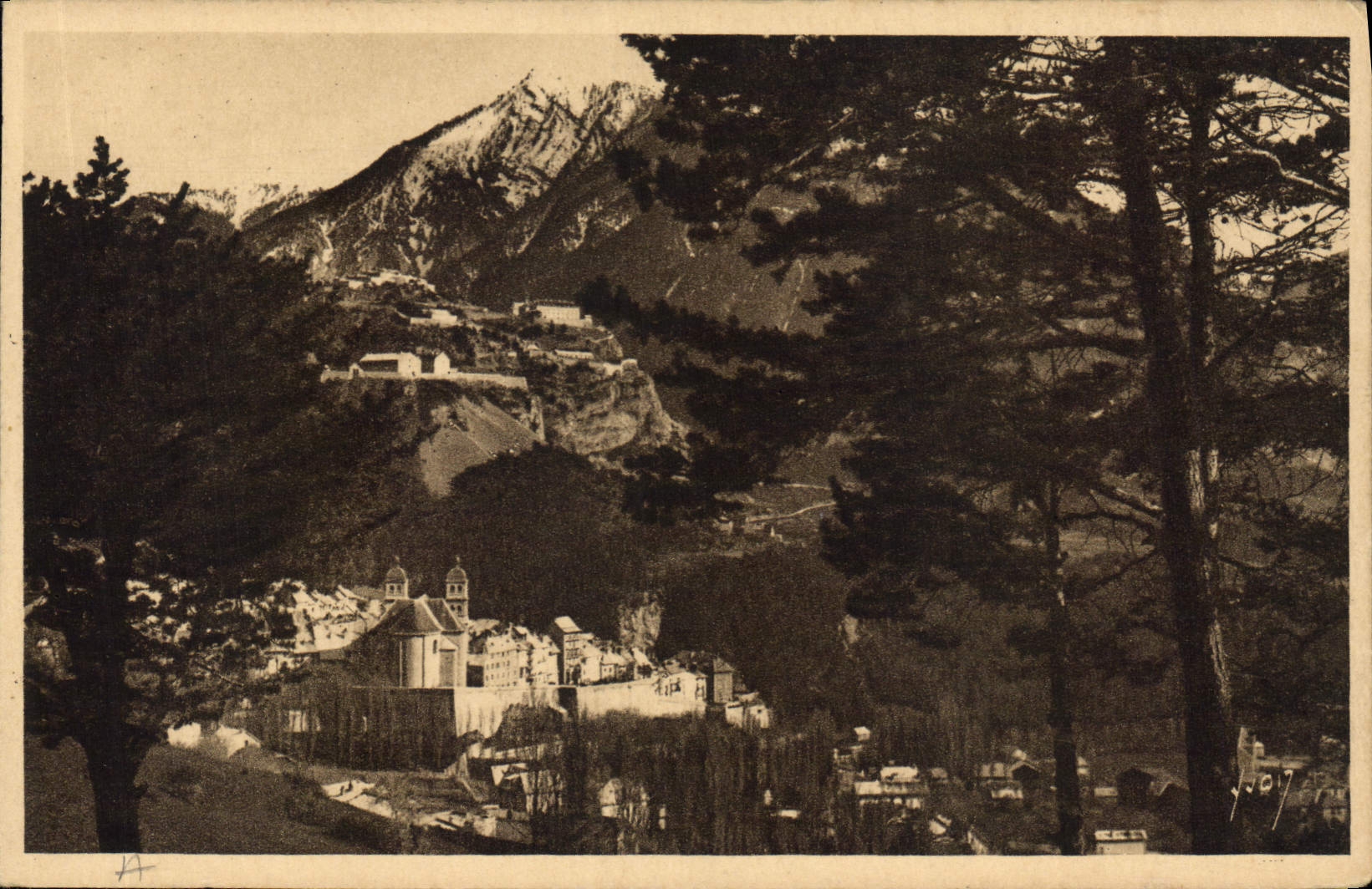 CPA Briancon Hautes Alpes Vue generale