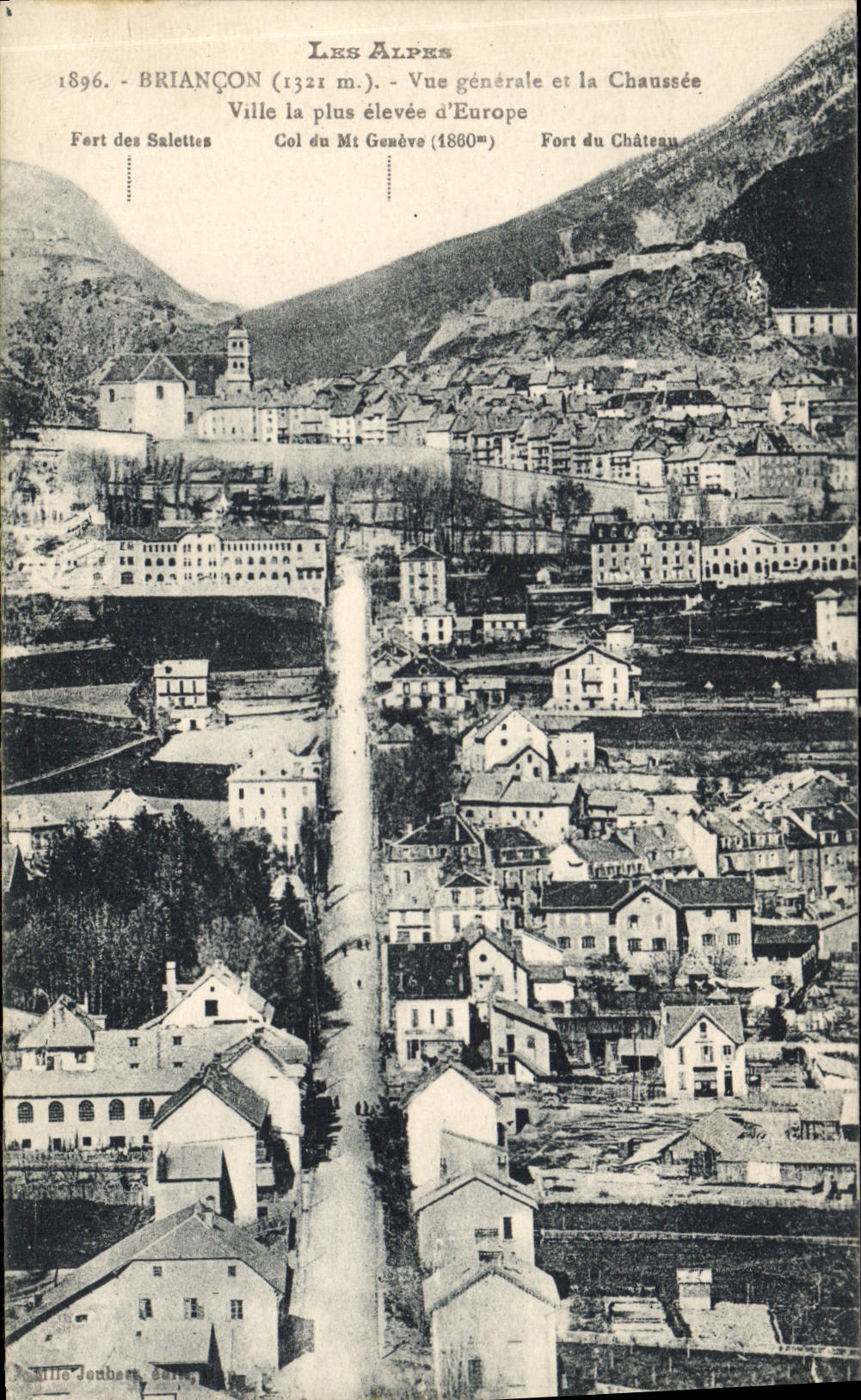 CPA Briancon Vue generale et la Chaussee Ville le plus elevee d'Europe