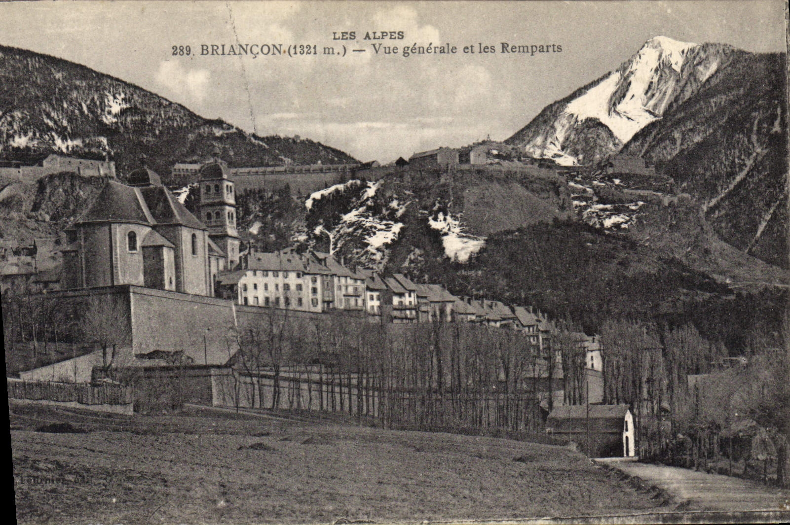 CPA Briancon Vue generale et les Remparts