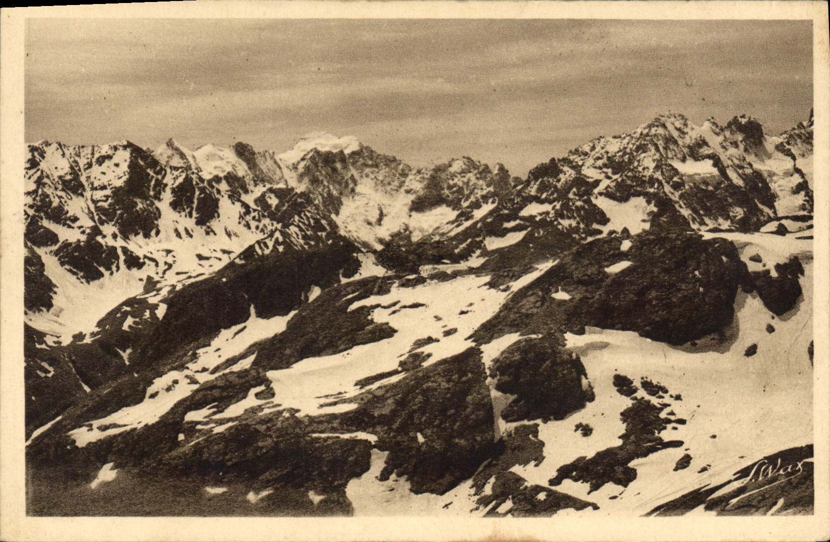 CPA Panorama du Col du Galibier Au cetre les Ecrins