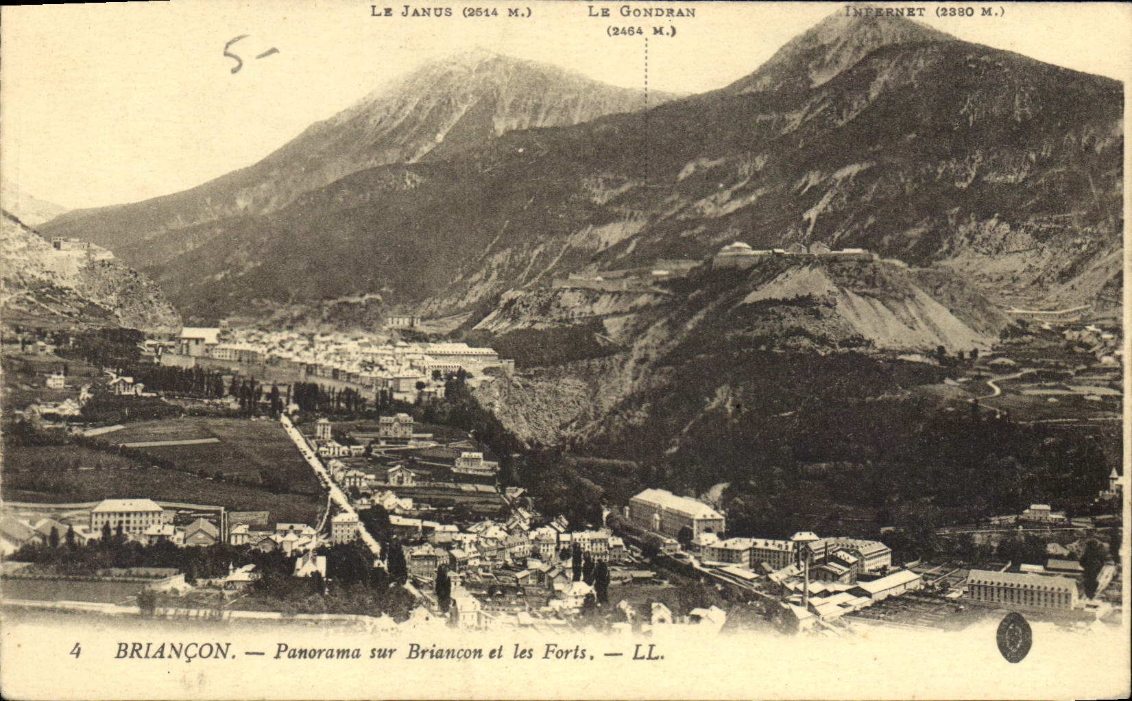 CPA Briancon Panorama sur Briancon et les Forts