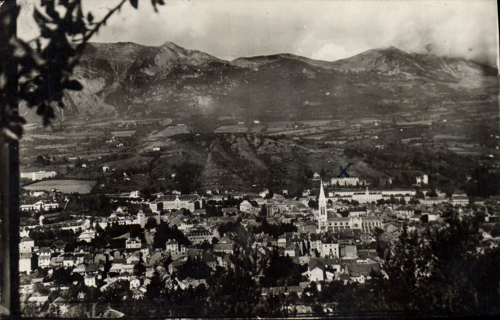 CPA Gap Vue generale Massif de Charance 