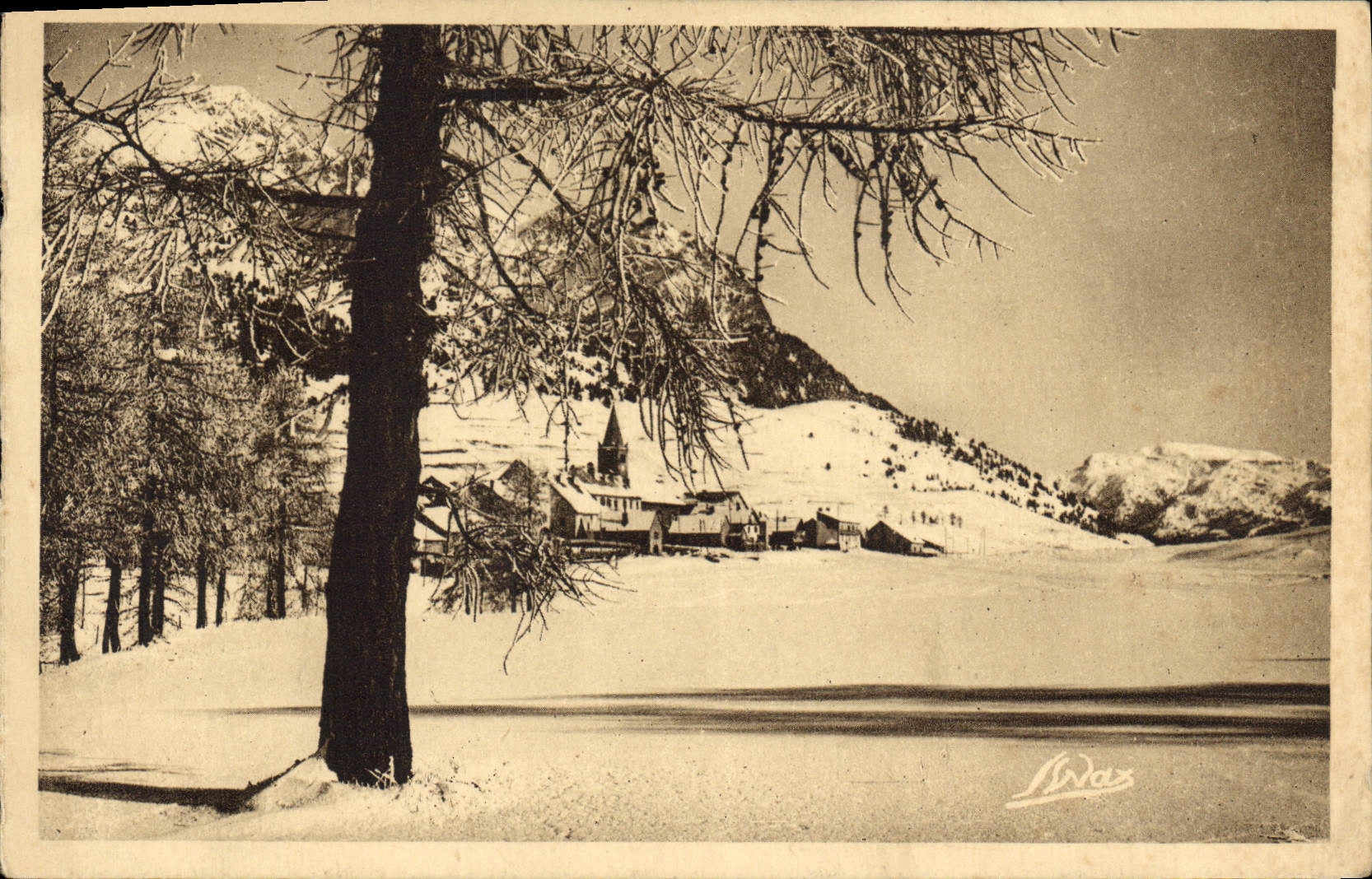 CPA Montgenevre L'Hiver Vue generale 