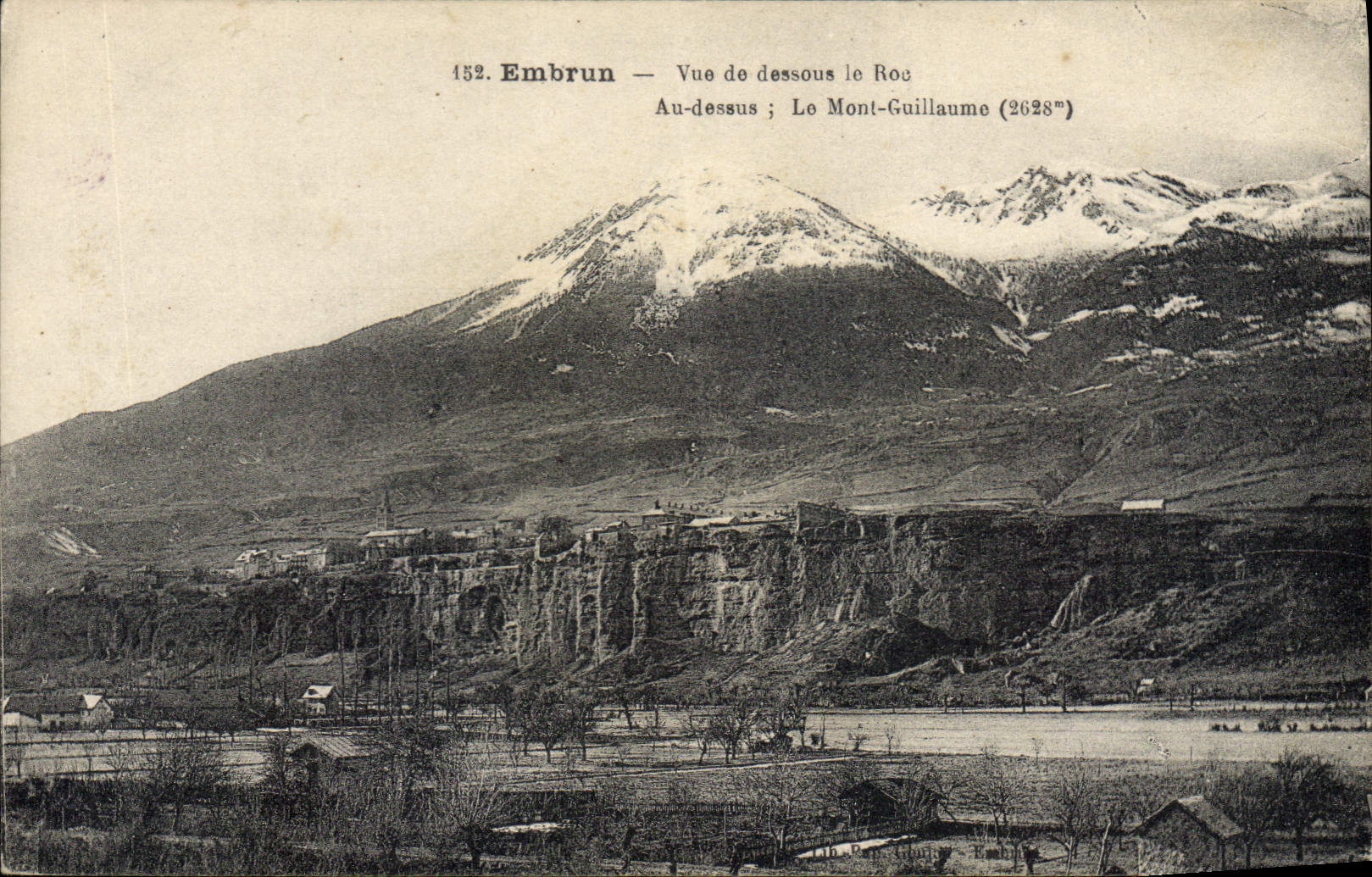 CPA Embrun Vue de dessous le Roc Au dessus Le Mont Guillaume 