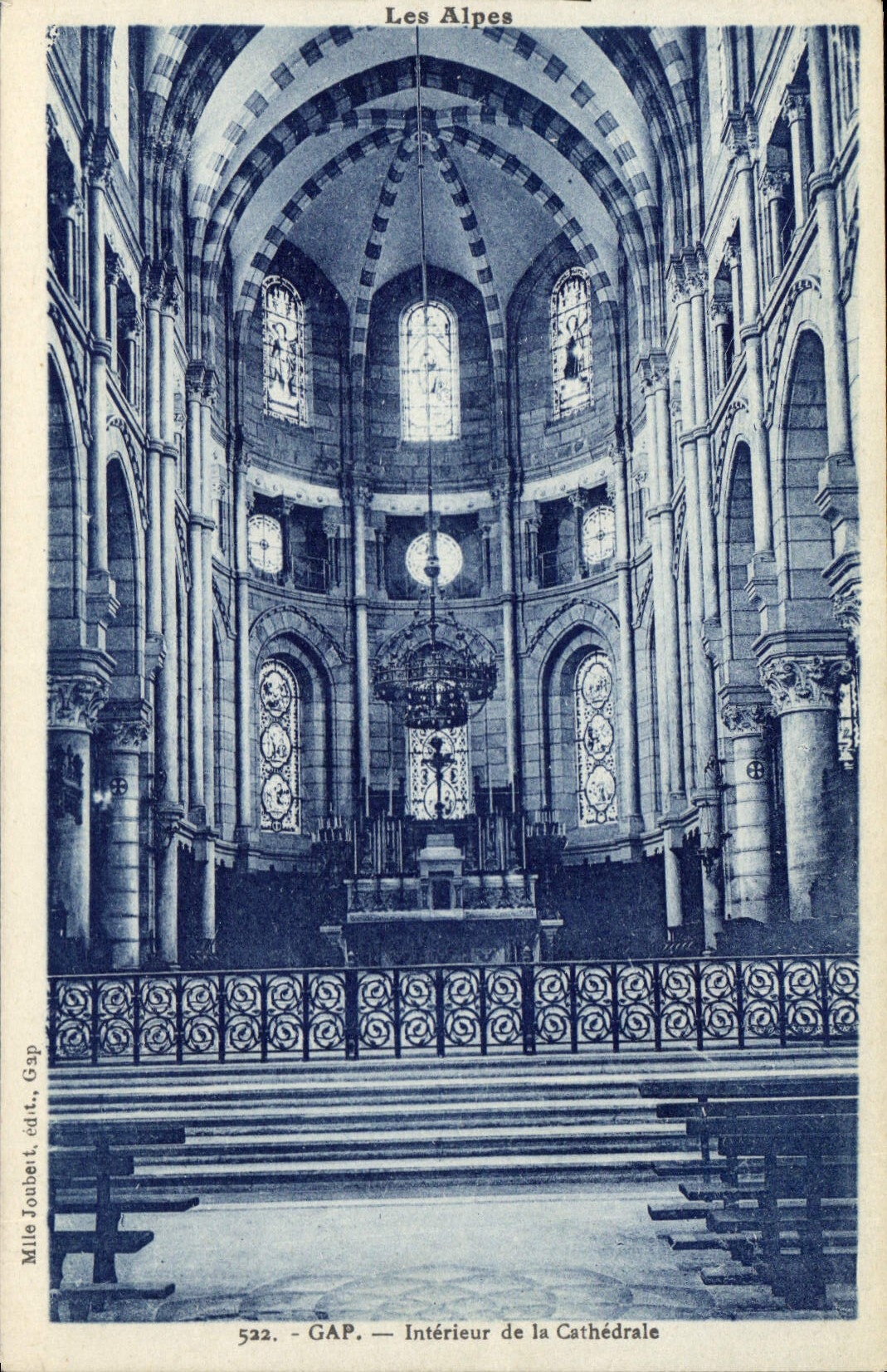 CPA Gap Interieur de la Cathedrale 