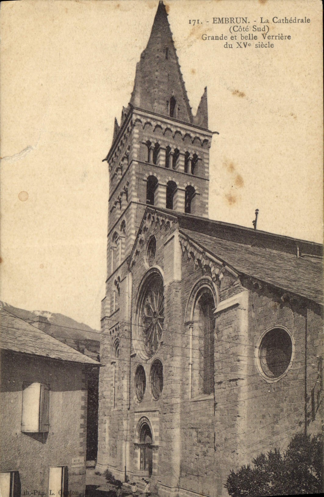 CPA Embrun La Cathedrale Cote Sud 