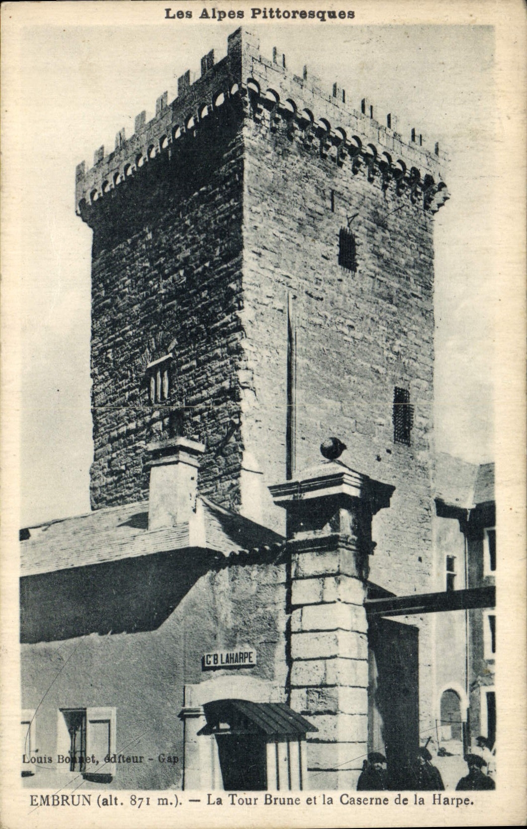 CPA Embrun La Tour Brune et la Caserne de la Harpe 