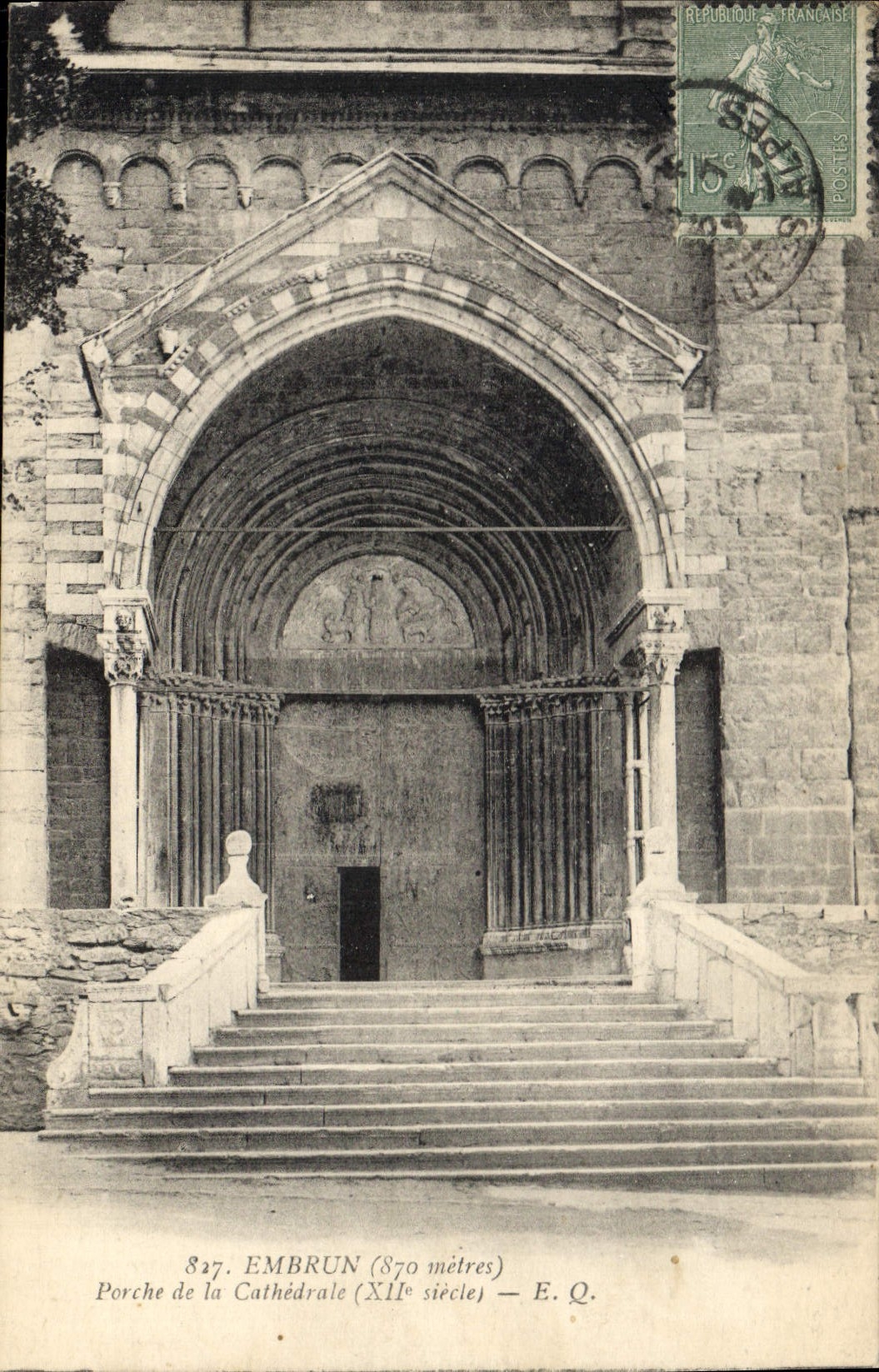 CPA Embrun Porche de la Cathedrale XII siecle 