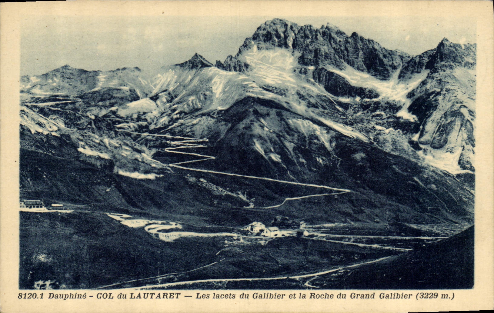 CPA Dauphine Col du Lautaret les Lacets du Galibier et la Roche du grand Galibier 