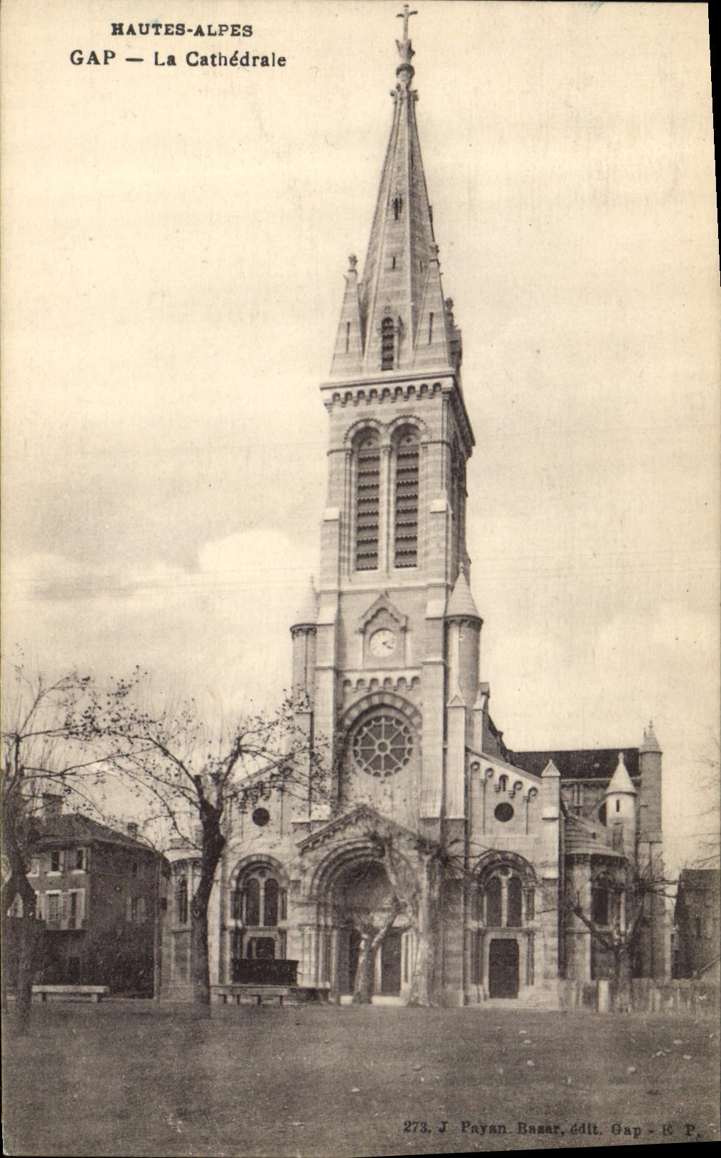 CPA Hautes Alpes Gap la Cathedrale 