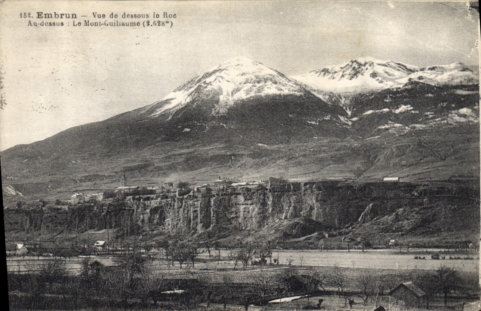 CPA Embrun vue de dessous le Roc au dessus le Mont Guillaume 