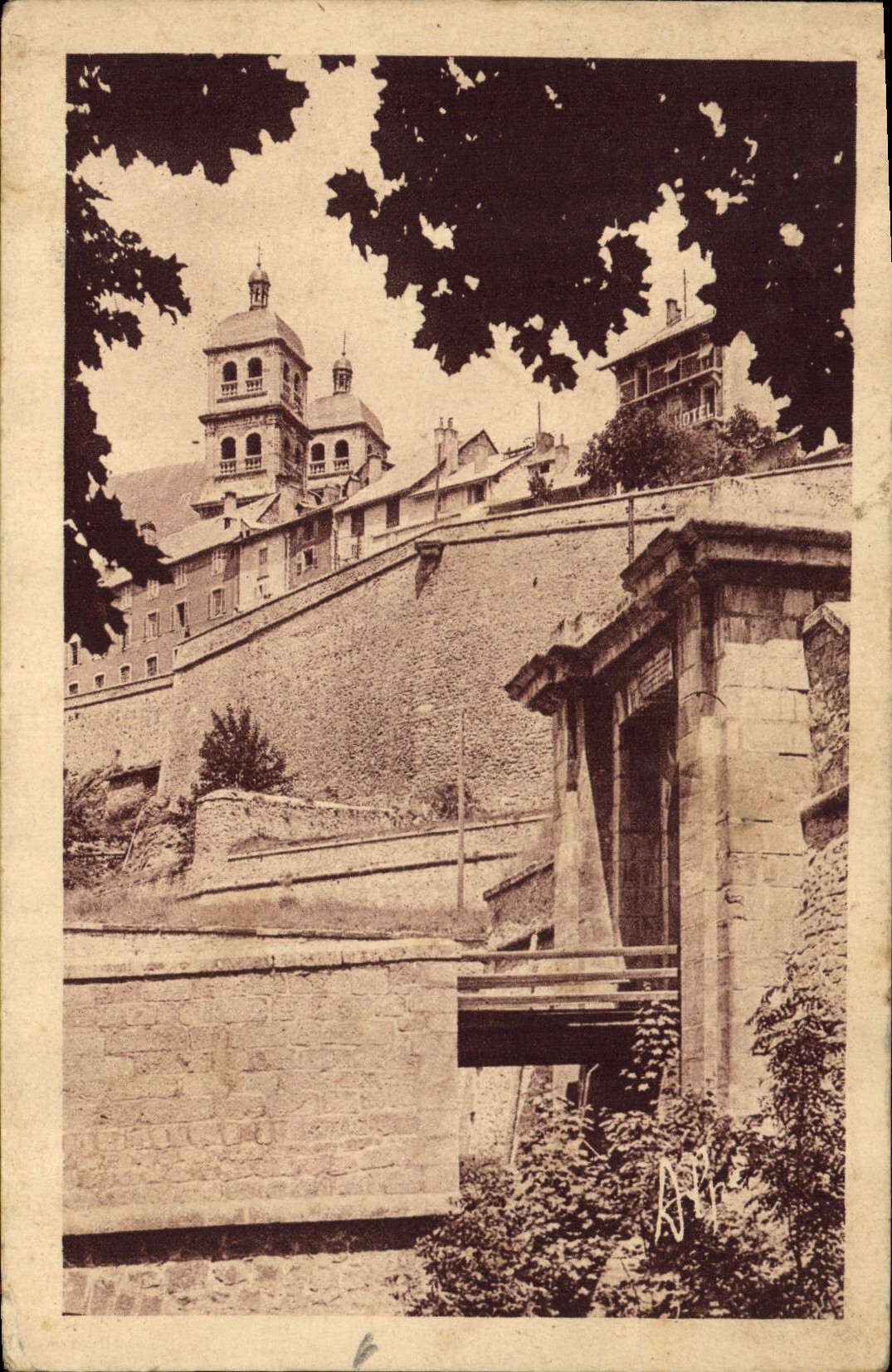 CPA Briancon les Remparts 