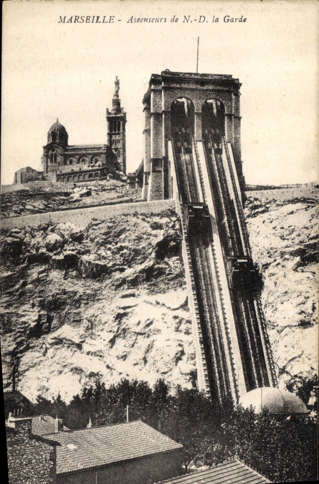 CPA Marseille Ascenseurs de N D de la Garde 