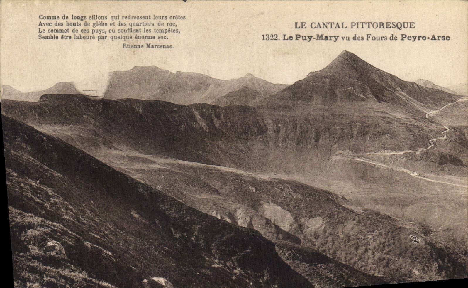 CPA Le Cantal Pittoresque le Puy Mary vu des Fours de Peyere Arse