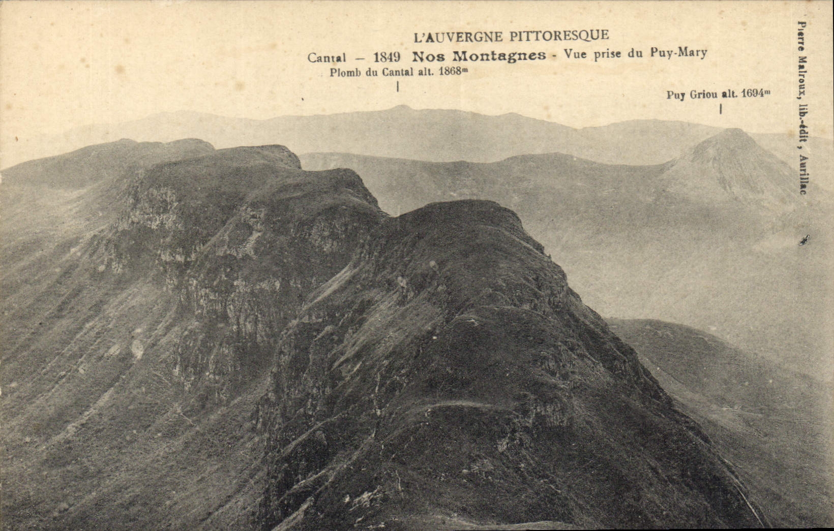 CPA L'Auvergne Pittoresque Cantal Nos Montagnes vue prise du Puy Mary 