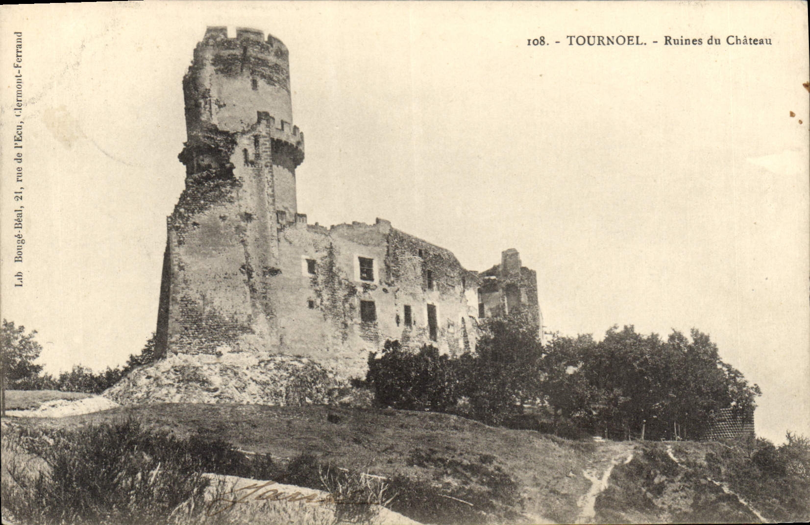 CPA Tournoel Ruines du Chateau 