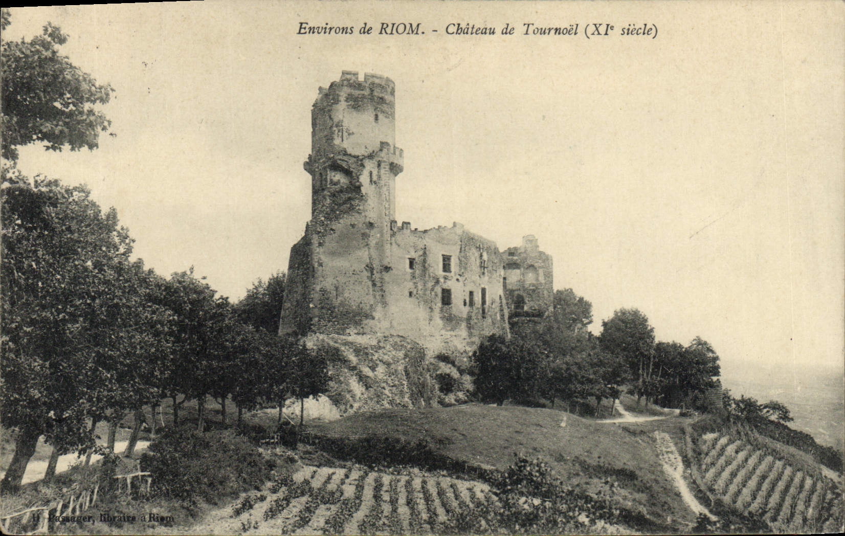 CPA Environs de Riom Chateau de Tournoel XI siecle
