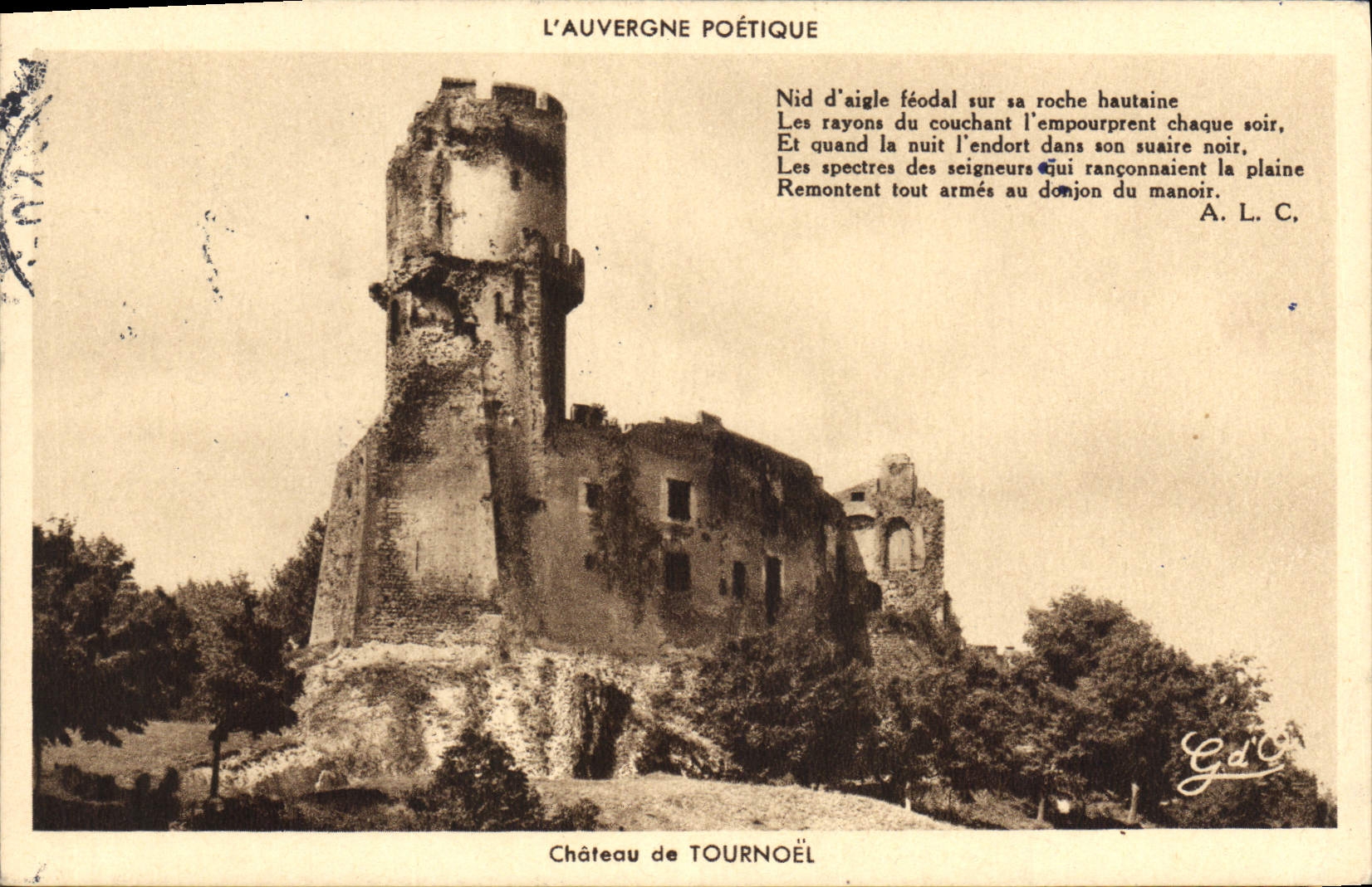 CPA L'Auvergne Poetique Chateau de Tournoel