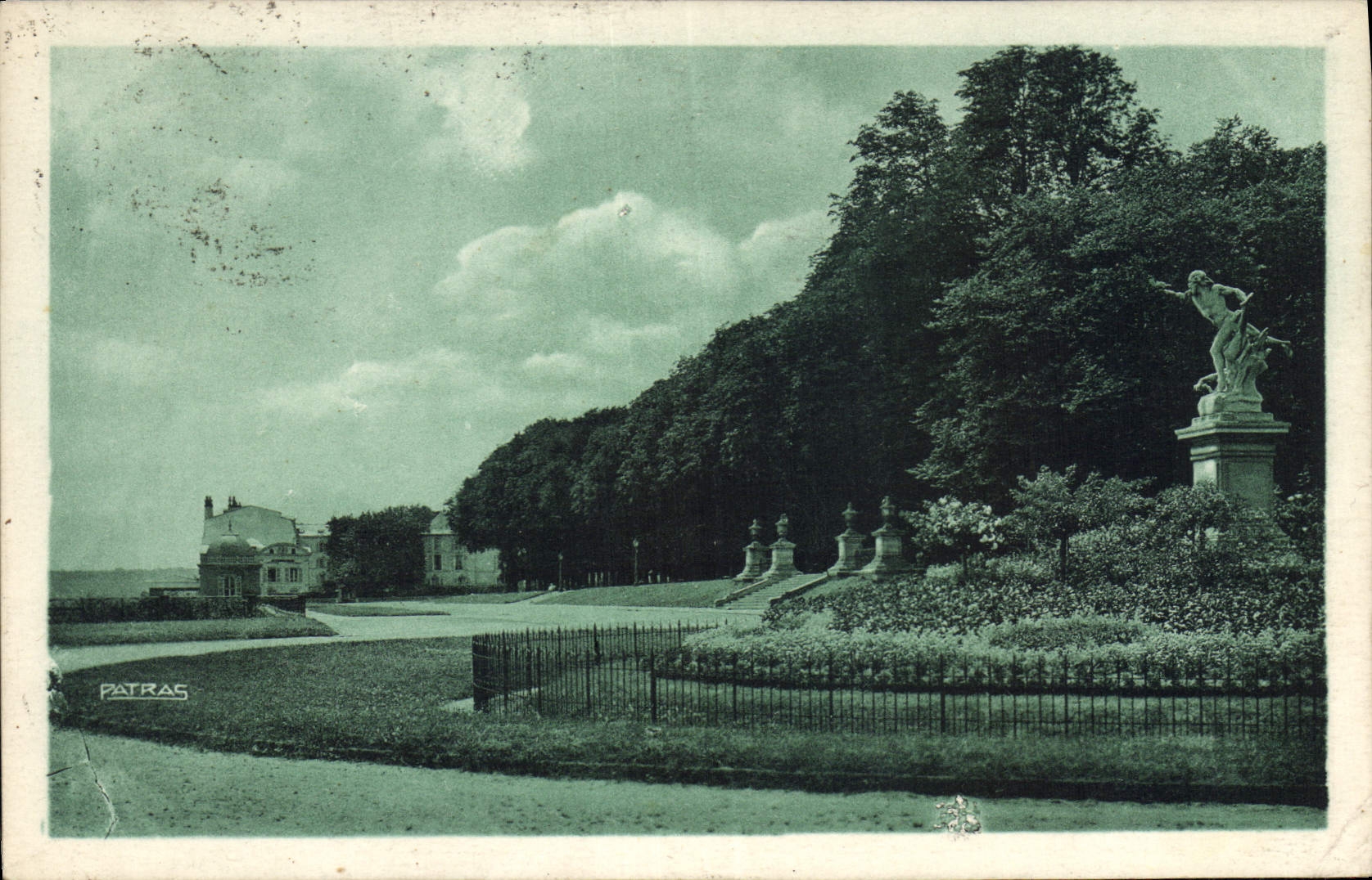 CPA Les Jolis Coins de France Saint Germain en Laye l'Ouragan et la Feuille Morte sur la Terrasse 