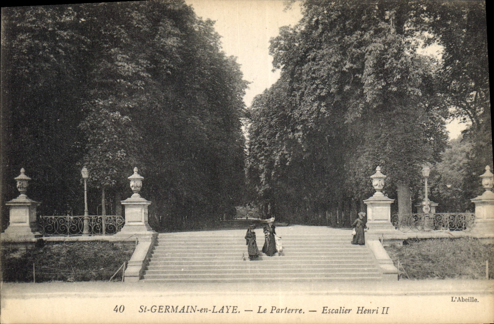 CPA Saint Germain en Laye le Parterre Escalier Henri II 