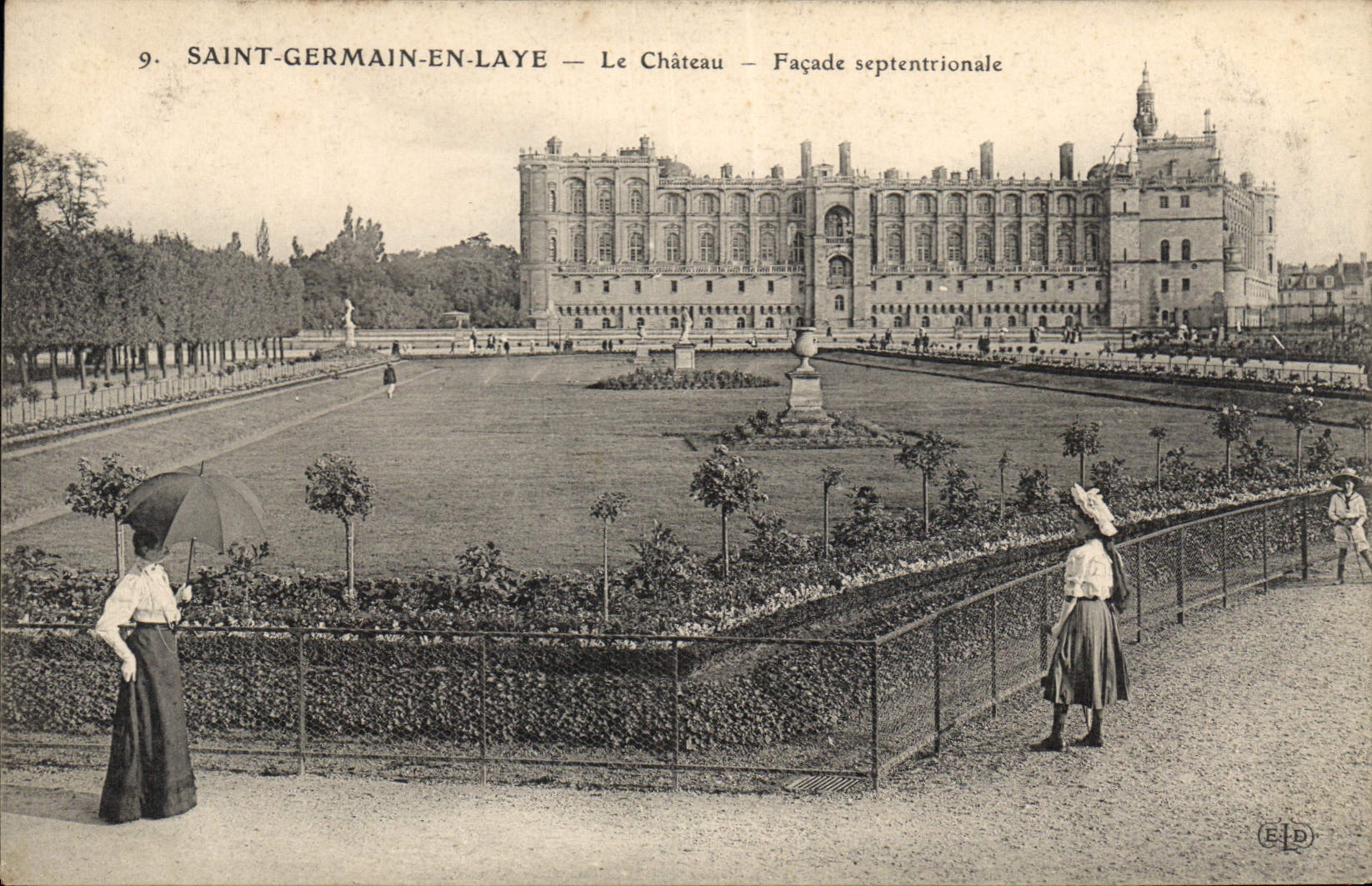 CPA Saint Germain en Laye le Chateau Facade Septentrionale 