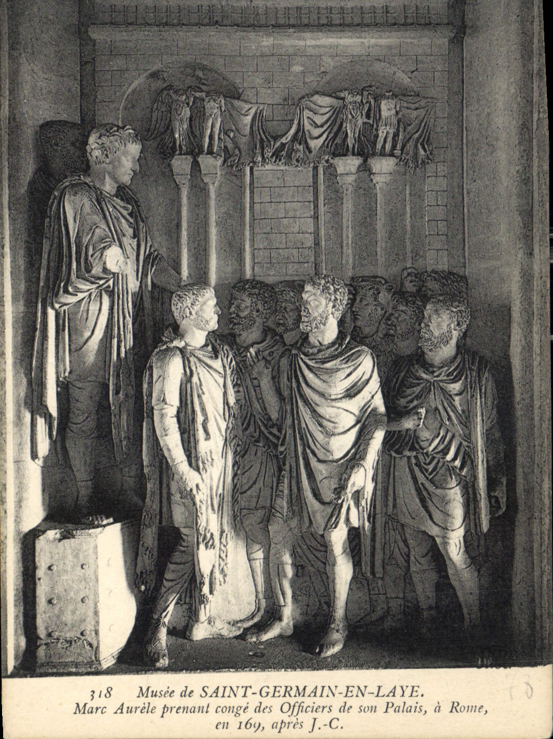 CPA Musee de Saint Germain en Laye Marc Aurele Prenant Conge des Officiers de son Palais a Rome en 1
