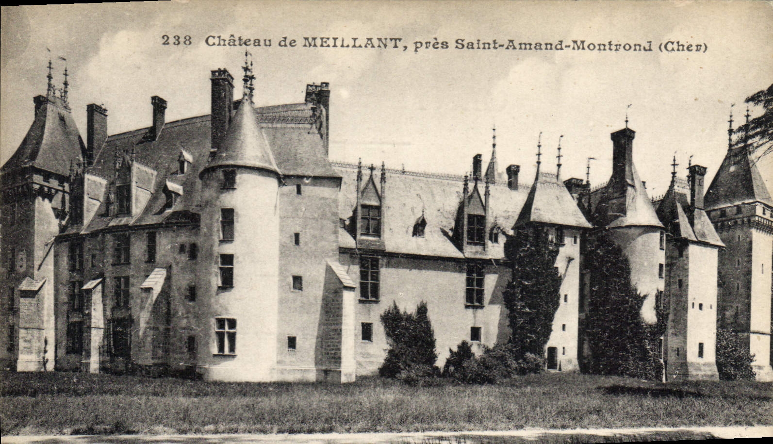 CPA Chateau de Meillant pres Saint Amand Montrond Cher